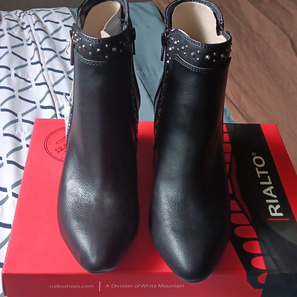 Rialto booties - Picture 2 of 3